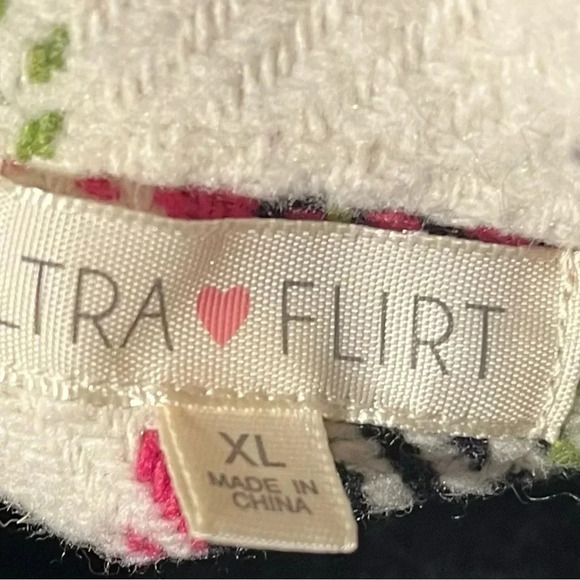 Ultra Flirt Shacket XL - Picture 2 of 7
